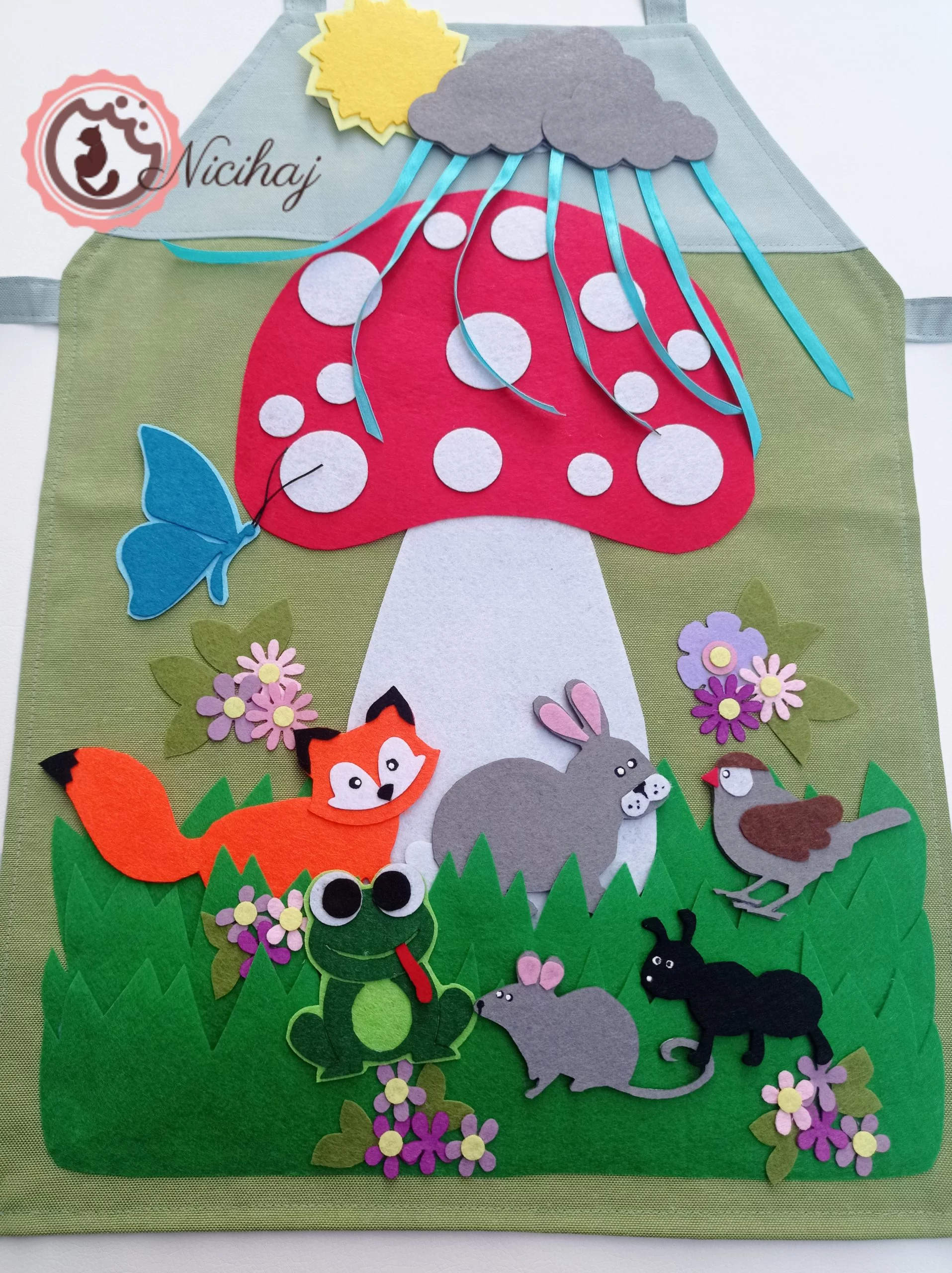 A gomba alatt mesekötény - Image 2